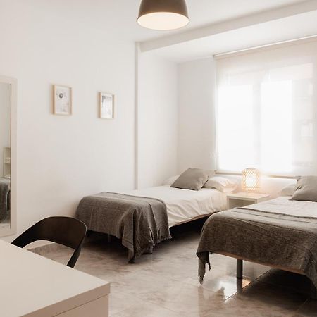 Apartamentos Fv Flats Valencia - Mestalla 9 Eksteriør billede