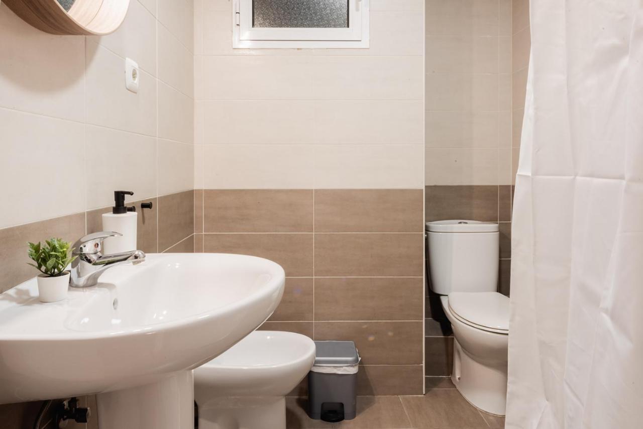 Apartamentos Fv Flats Valencia - Mestalla 9 Eksteriør billede