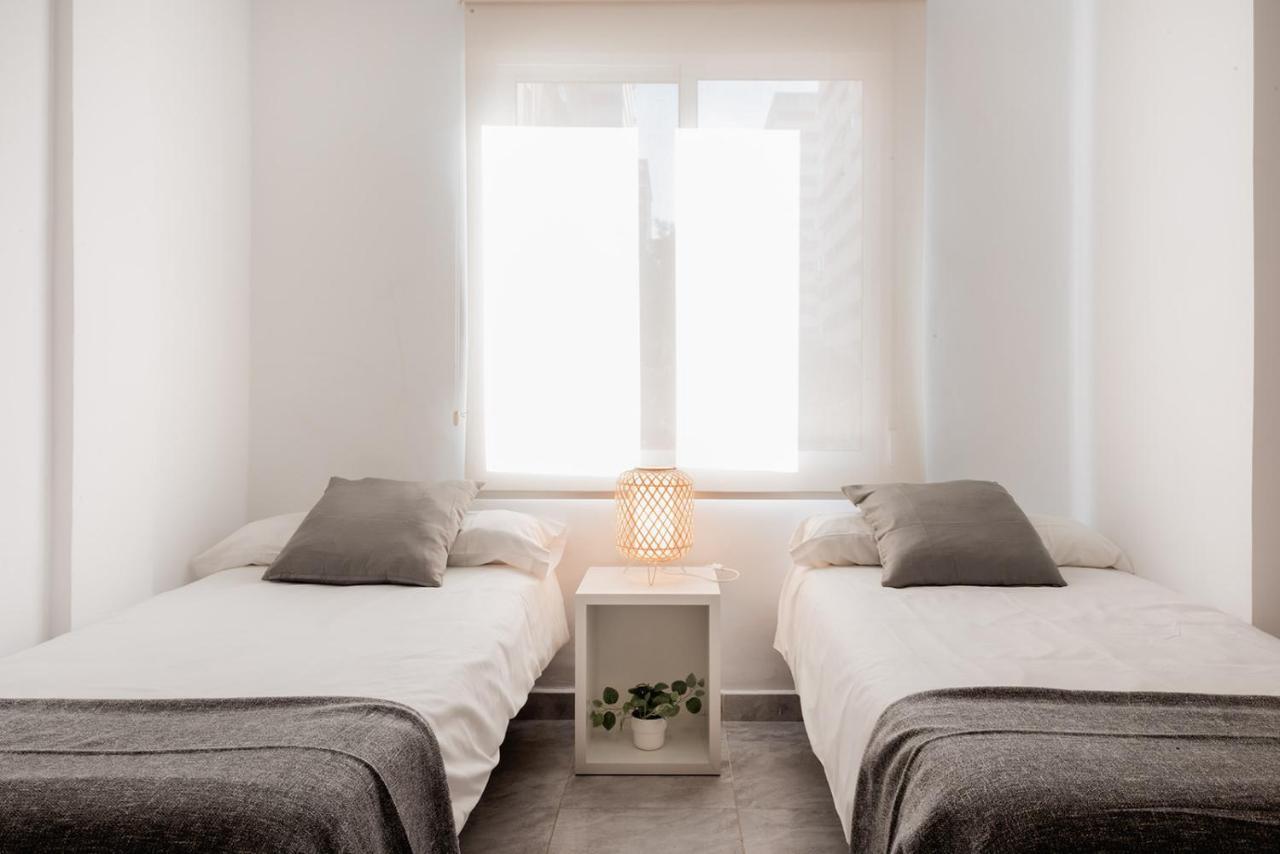 Apartamentos Fv Flats Valencia - Mestalla 9 Eksteriør billede